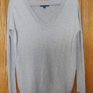 V neck American Eagle Sweater